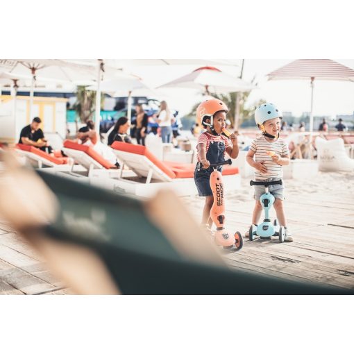 Scoot and Ride Highwaykick1.  2 in 1 kismotor/roller PEACH  